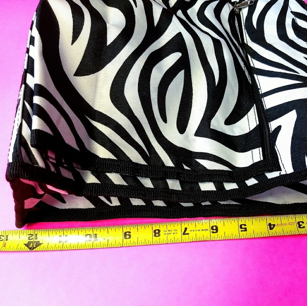 Zebra catch all zippered bag! Book, picnic, gym! - Picture 7 of 7